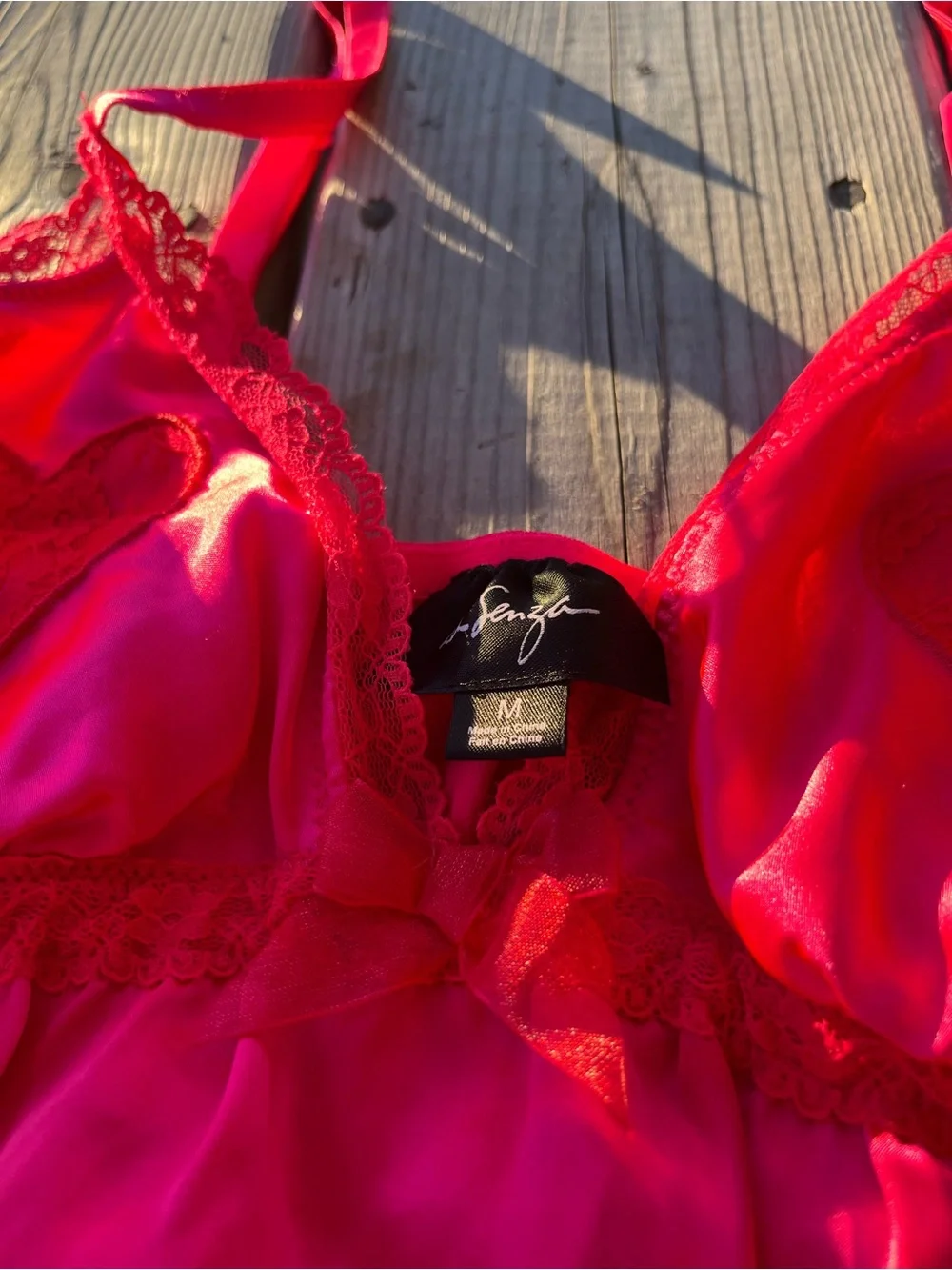 Vintage La SENZA Satin Heart-Accent Chemise in Hot Pink - Picture 3 of 4